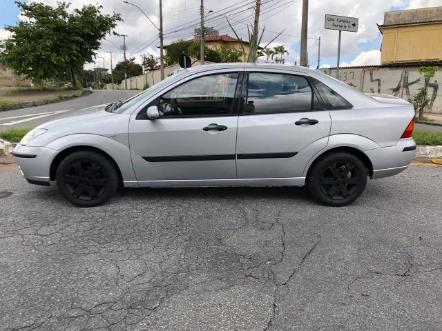 Focus sedan 1.6 - Foto 5