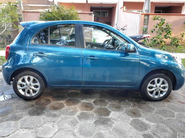 Nissan March SV 1.6 flexstart 2017 - Foto 3