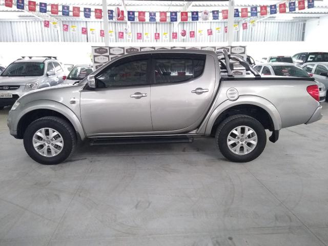 L200 TRITON 2015/2016 2.4 HLS CHROME 4X2 CD 16V FLEX 4P MANUAL