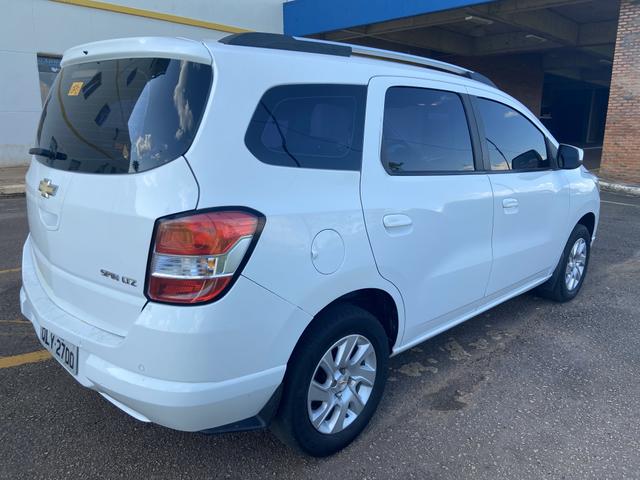 SPIN LTZ 1.8 Manual 2016 com 7 lugares - Foto 3
