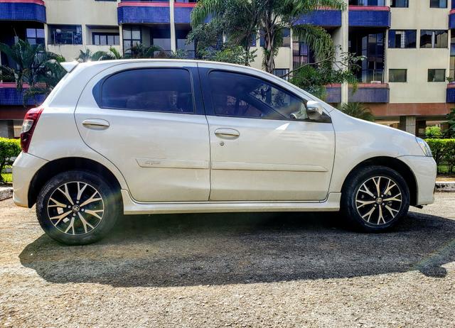 Vendo Etios Platinum - Foto 11