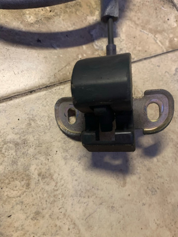 Fechadura superior porta traseira renault master original - Foto 4