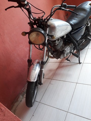INTRUDER 125 SUZUKI