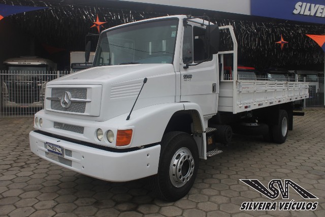 MERCEDES-BENZ 1218 ANO: 2001 CARROCERIA BX KM