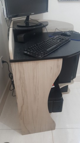 Escrivaninha para PC(computador) de mesa