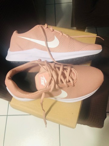 tenis nike nude