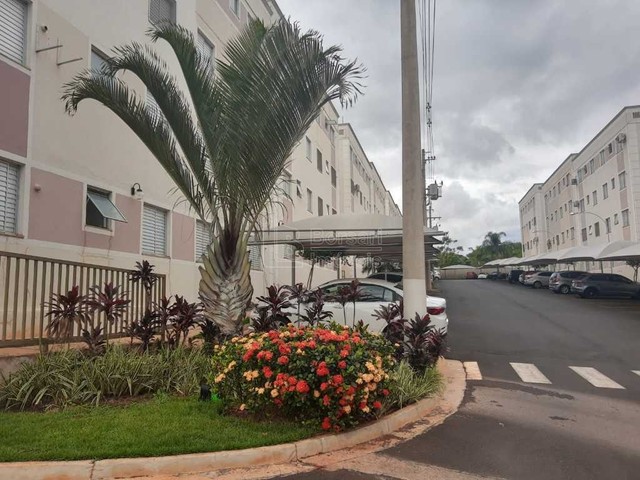 Venda de Apartamentos / Padrão na cidade de Araraquara - Foto 2