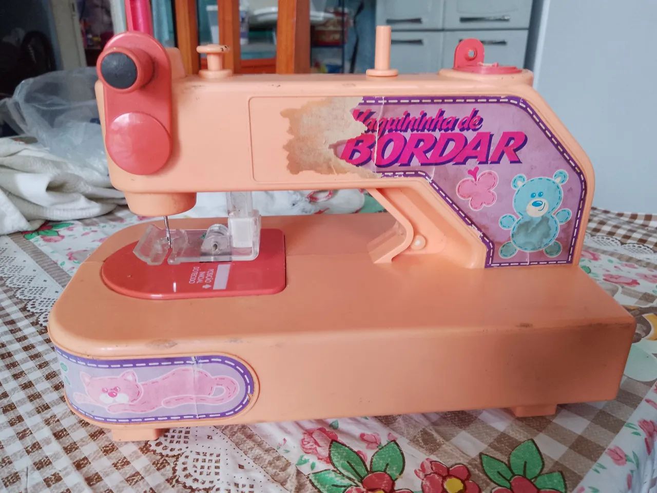 Maquininha de bordar antiga 