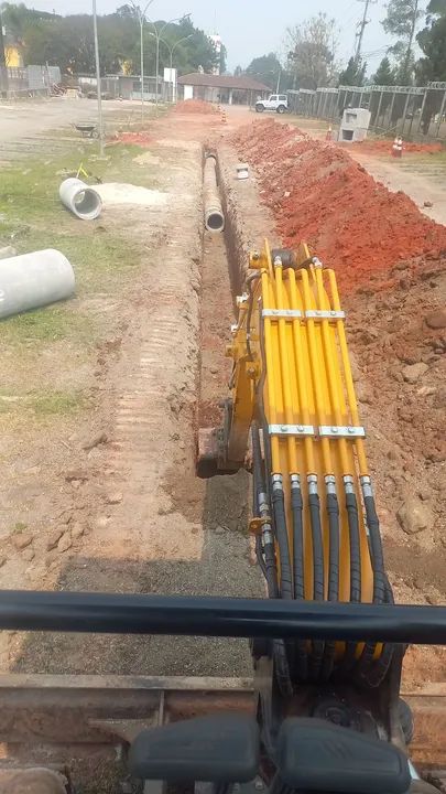 Mini Escavadeira -  Para Obras e Demolições - Foto 4