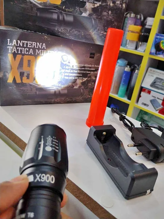 Lanterna Tática Militar X900 - Acampamento