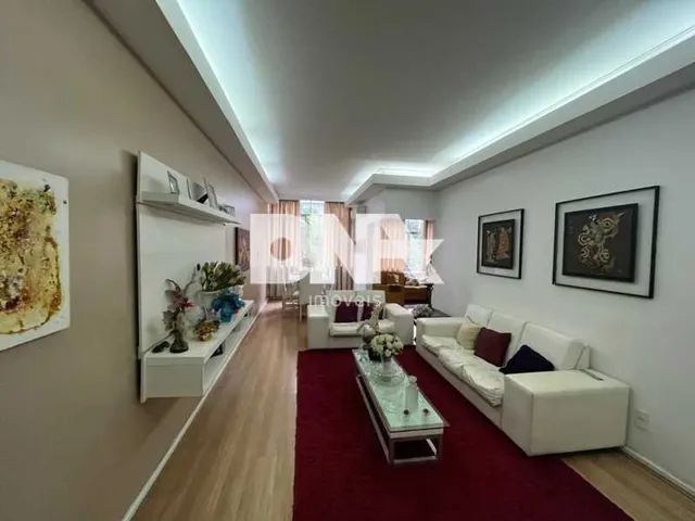 Apartamento - / Residencial / Copacabana