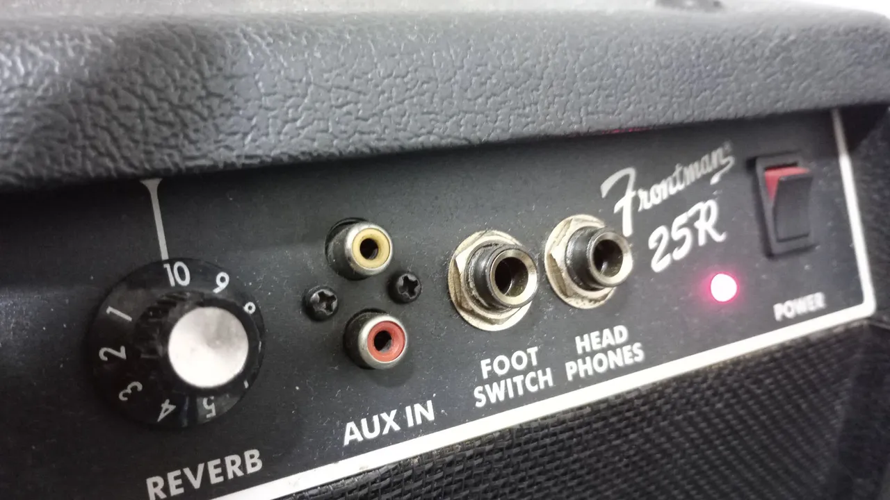 Amplificador Fender Frontman 25R