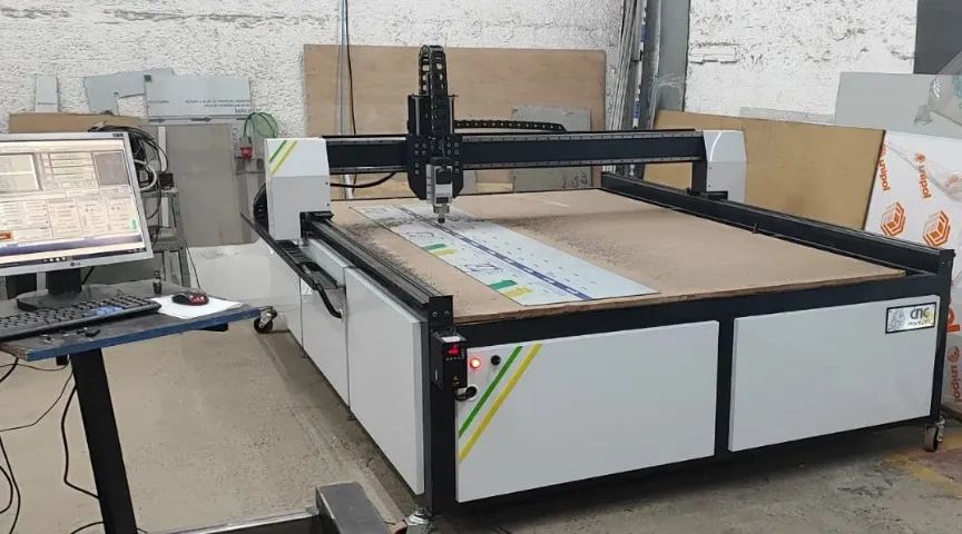 Máquina CNC Router 3000x2000 - Foto 2
