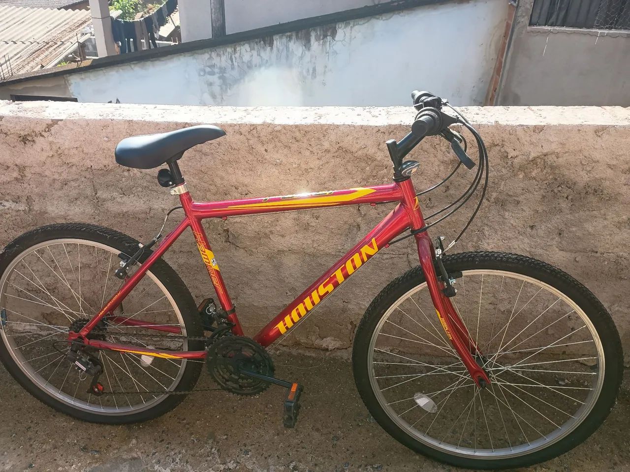 Bicicleta Houston Aro 26 que está esperando para te levar para novas aventuras  - Foto 2