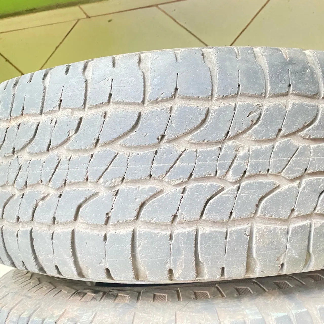 Pneu Caminhonete Michelin 265/70R16