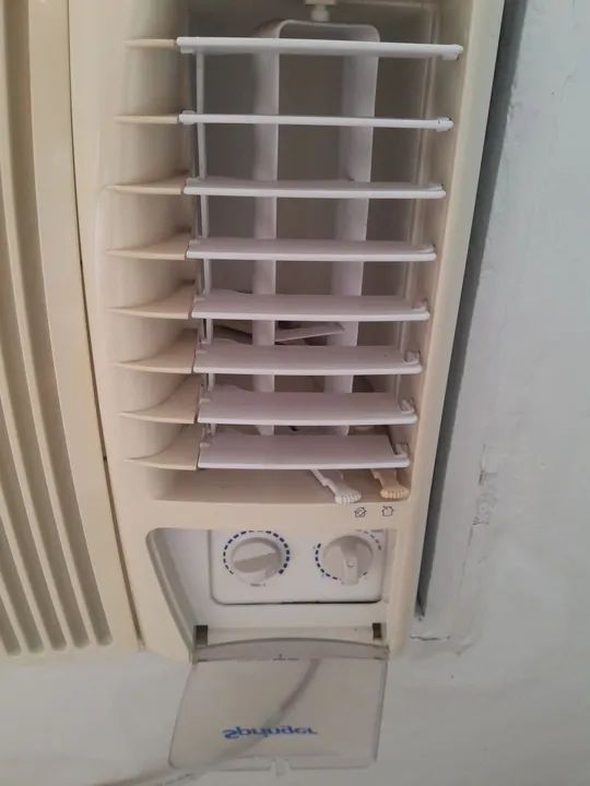 Ar Condicionado de Janela Springer Midea 12.000 BTUs - Foto 3