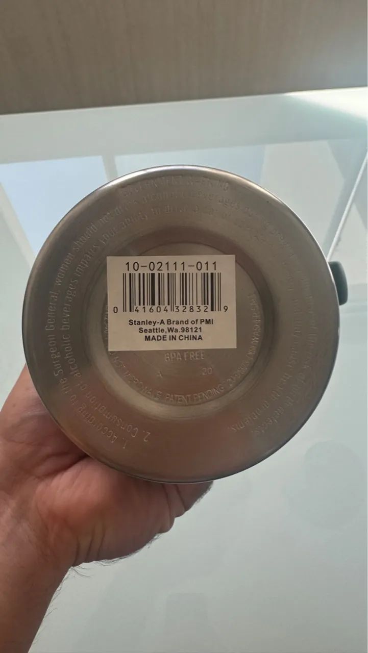 GARRAFA TERMICA STANLEY - GROWLER TÉRMICO CLASSIC HAMMERTONE GREEN | 0.94L - Foto 4