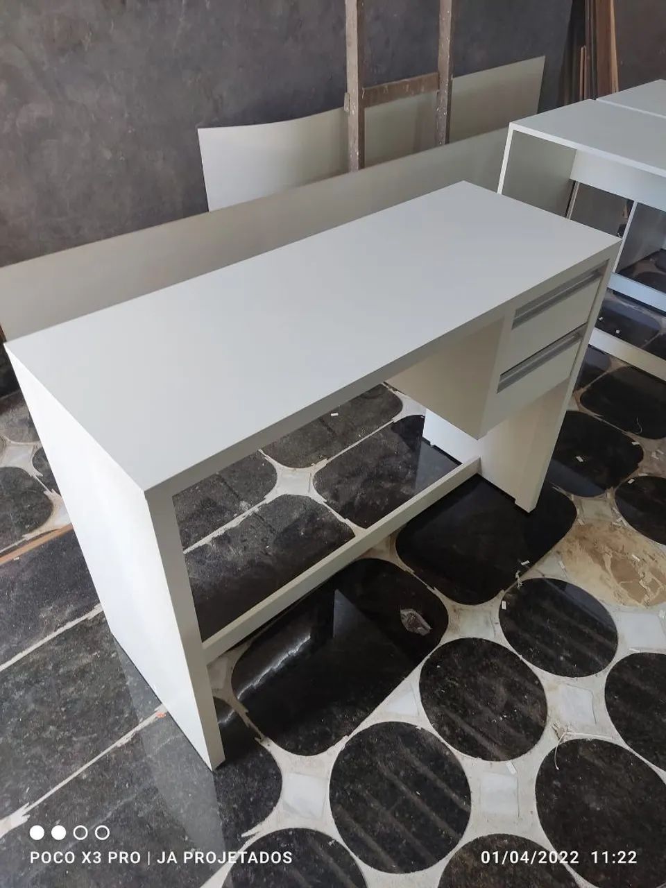 Mesa escrivaninha para manicure com 2 gavetas - Foto 3