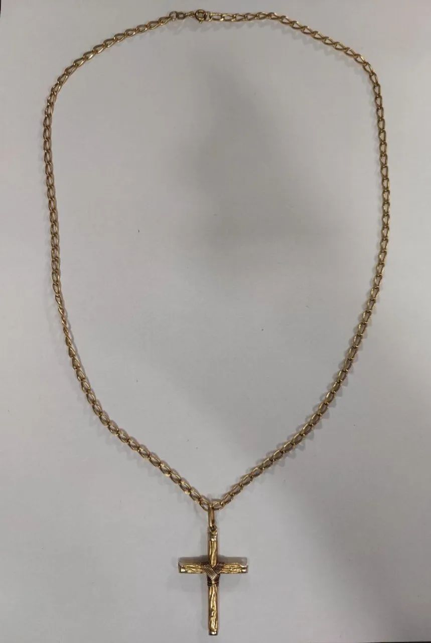 Cordão de Ouro com Cruz - 18K