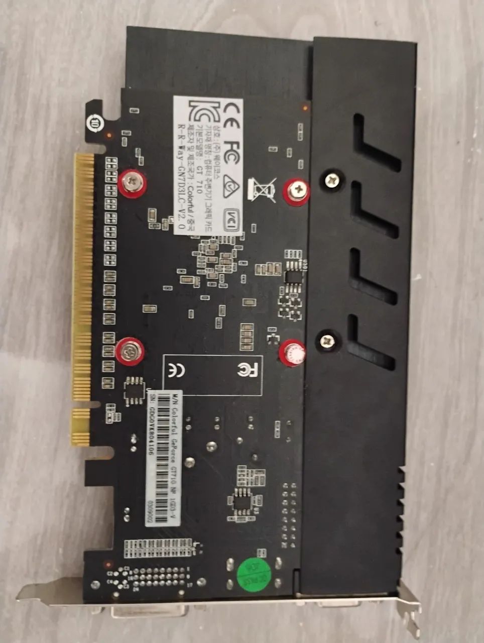 Placa de Vídeo GeForce GT 710 1GB GDDR3