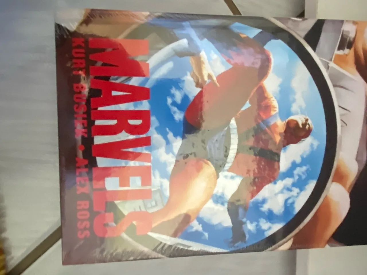 Marvels - Kurt Busiek e Alex Ross