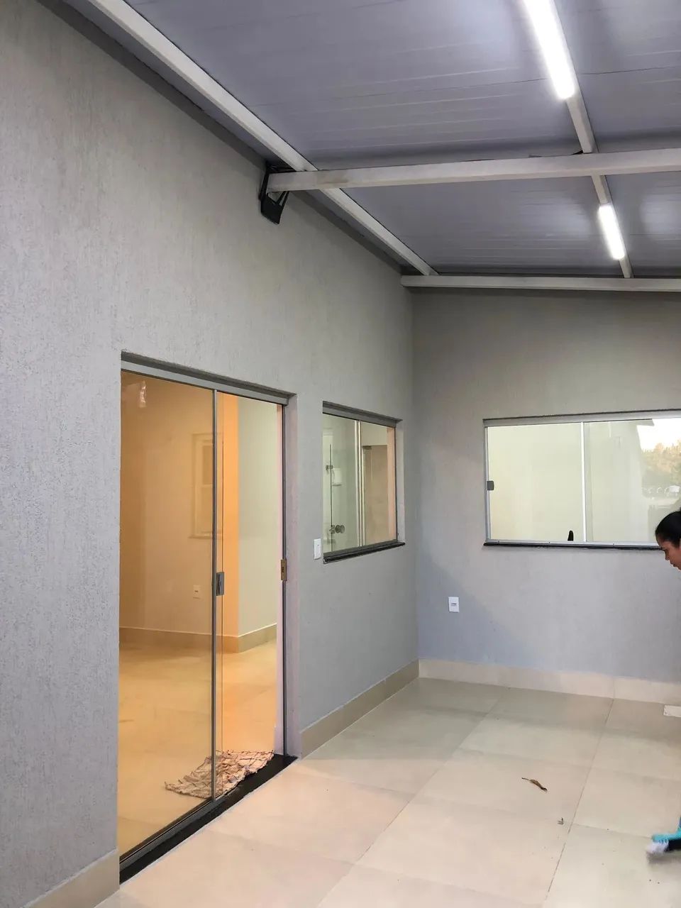 Casa com 2 quartos sendo 1 suite, COMPLETO em armários - Foto 3