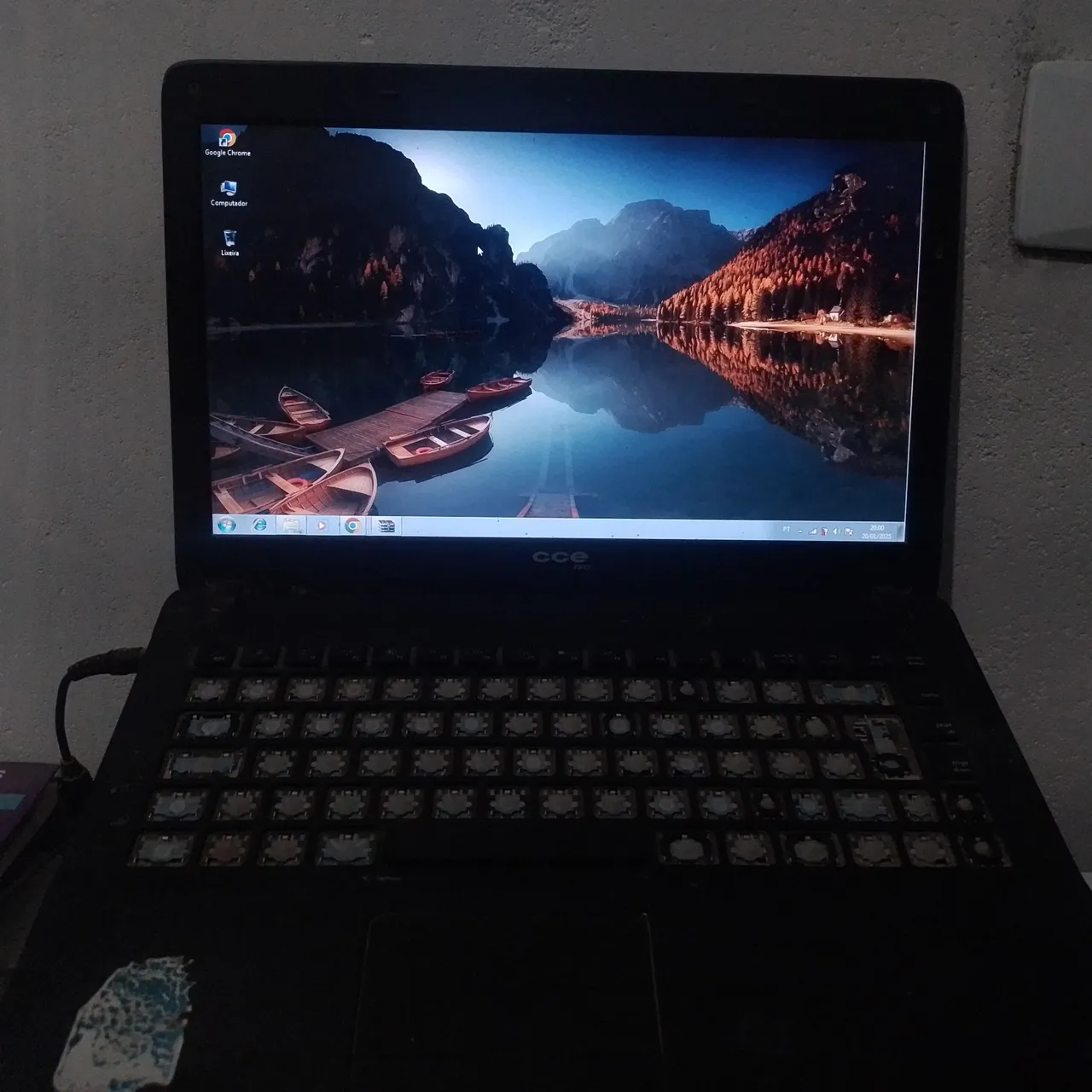 Notebook CCE - Ótimo estado