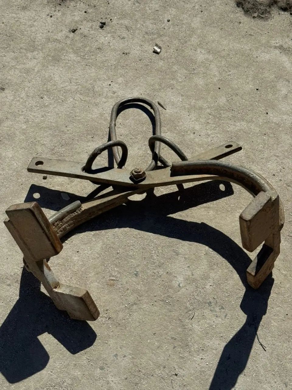 Dispositivo Para Içamento De Poste Duplo T Gato Pega Poste