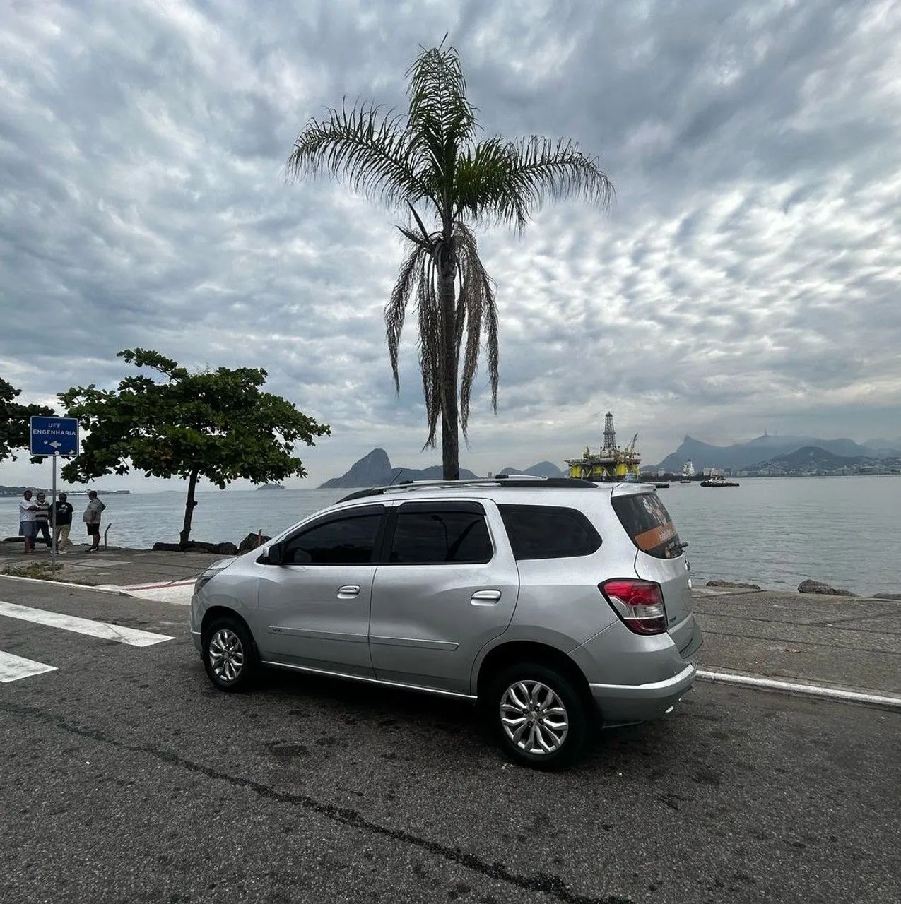 Spin 7 lugares, com motorista!! Viagens e Passeios. - Foto 2