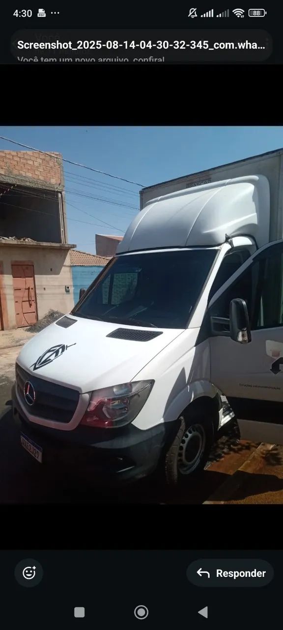 Mercedes 313 com baú  - Foto 8