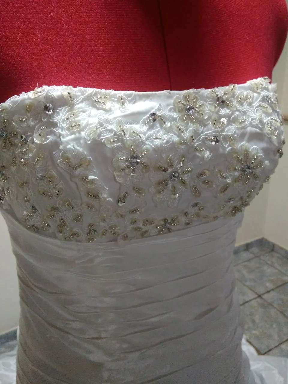 Venda de Lote de 10 Vestidos de Noiva - Oportunidade Única!