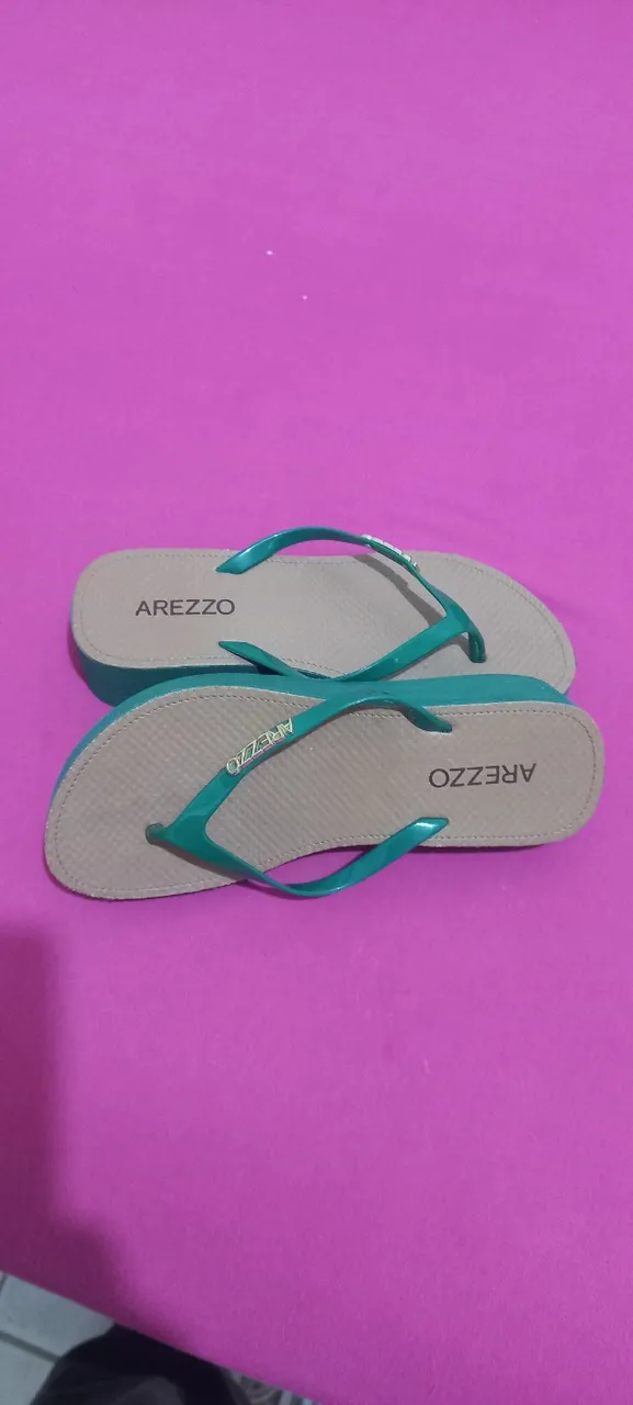 Chinelo plataforma Arezzo