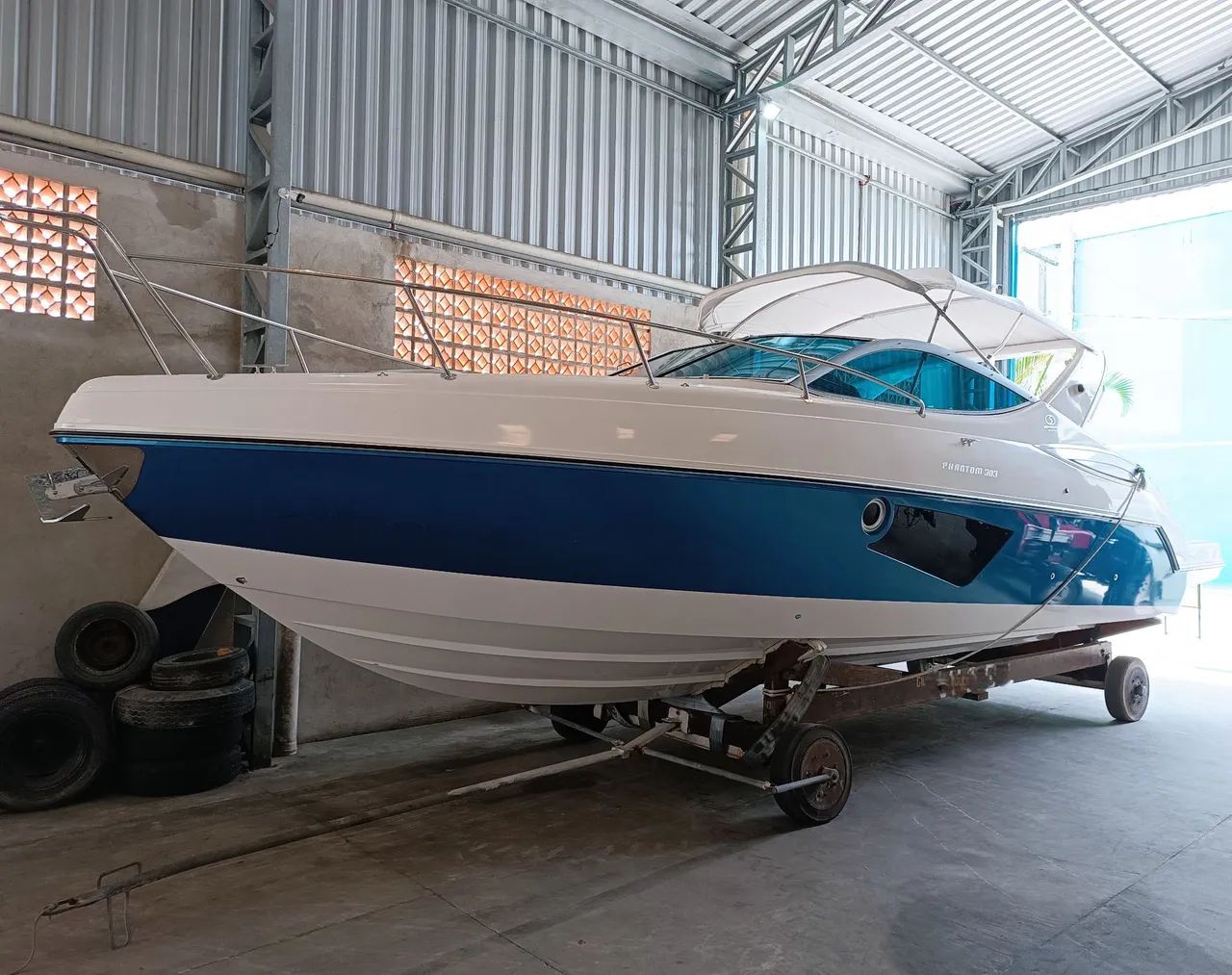 Phantom 303 ano 2015 com Mercruiser 6.2 320 Hp - não Focker Triton FS 