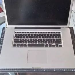 Macbook  PRO 2011 17'' e airport extreme - Foto 2