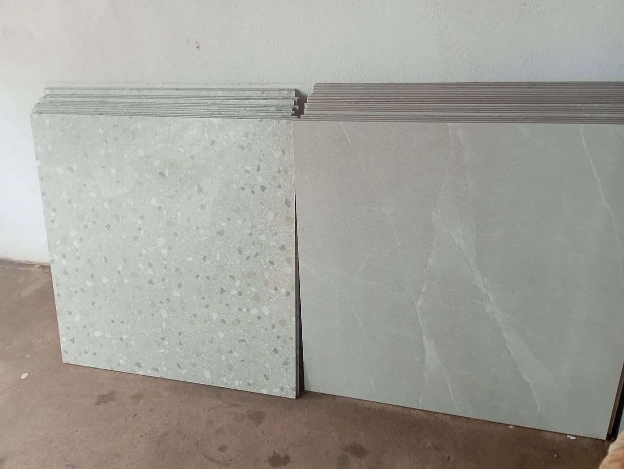 Piso Ceramico 8.61m2. peça de 75cm2  - Foto 2