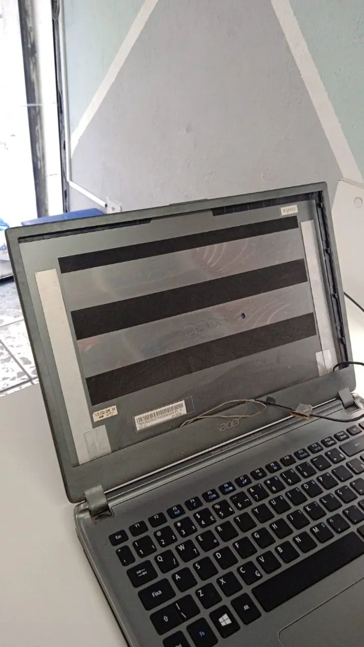 Notebook core i3 acer sem a tela Porem funcionando (Leia) - Foto 4