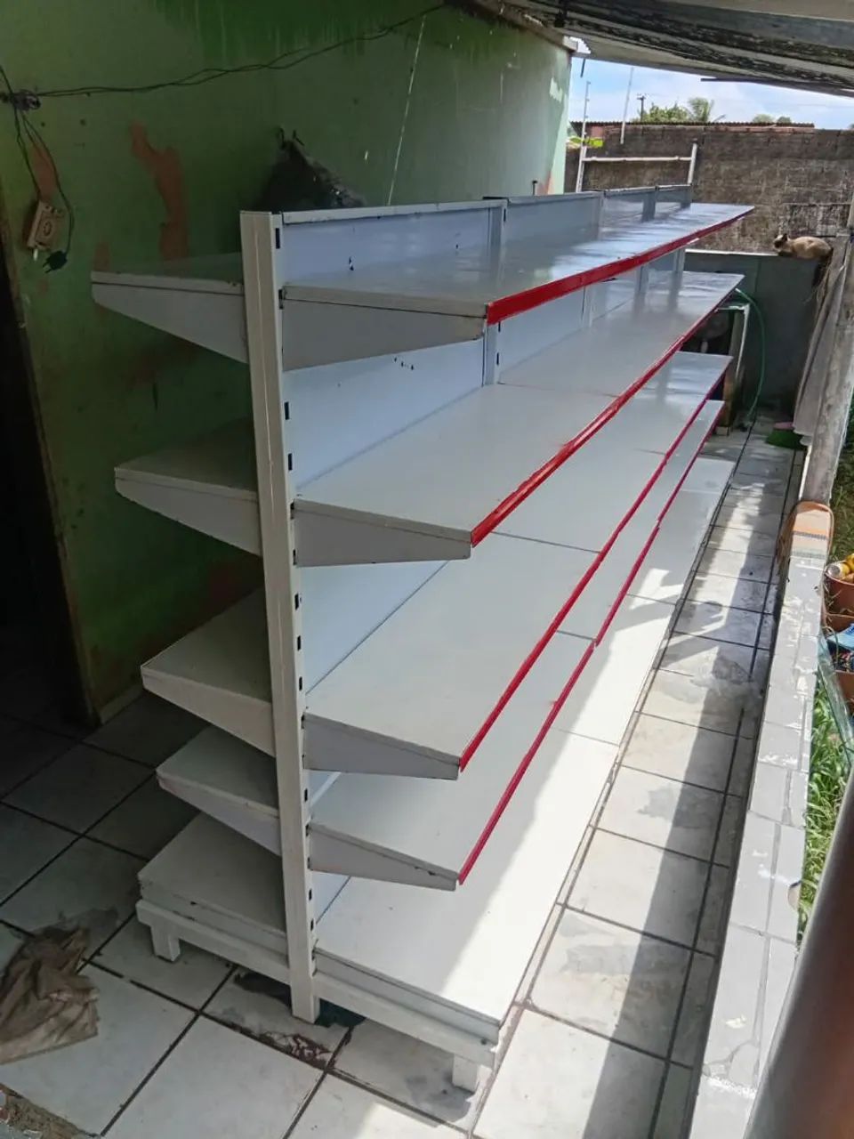 Gôndola para comércio central 4 metros com 40 unidades de bandeijas 3200