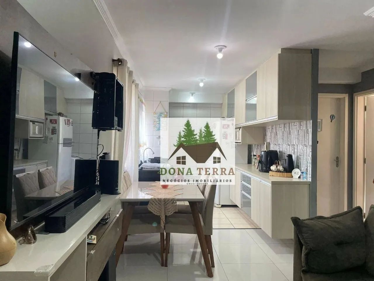 Apartamento com 2 dormitórios à venda, 49 m² por R$ 265.000 - Tarsila do Amaral III - Itup