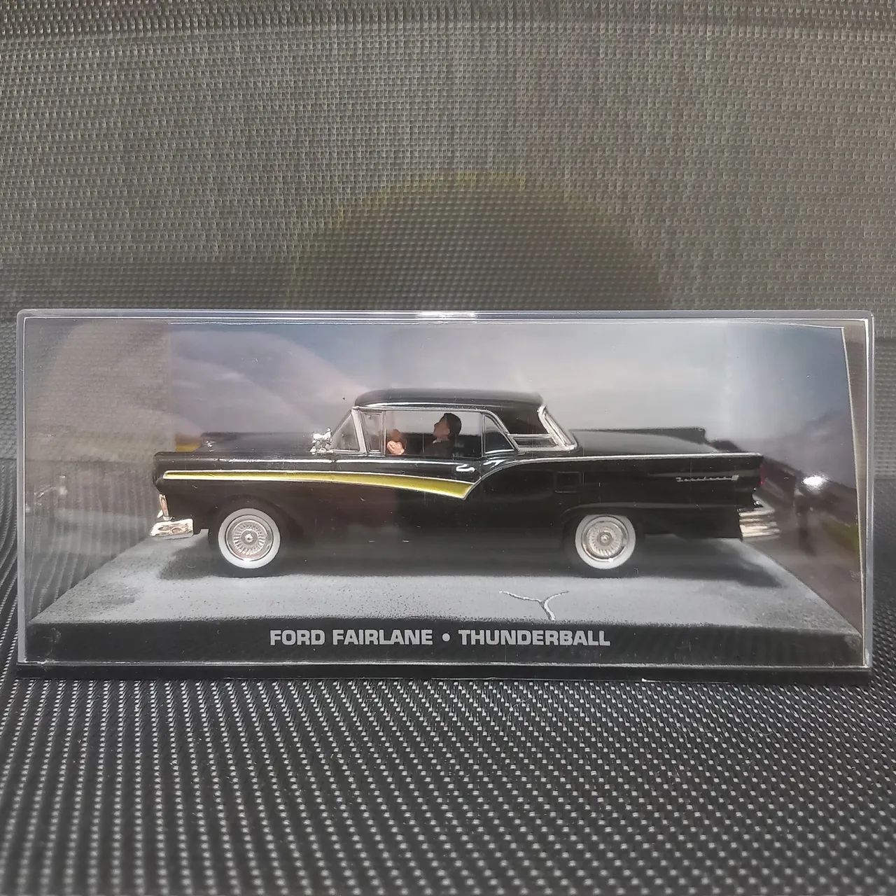 Miniatura Ford Fairlane 007
