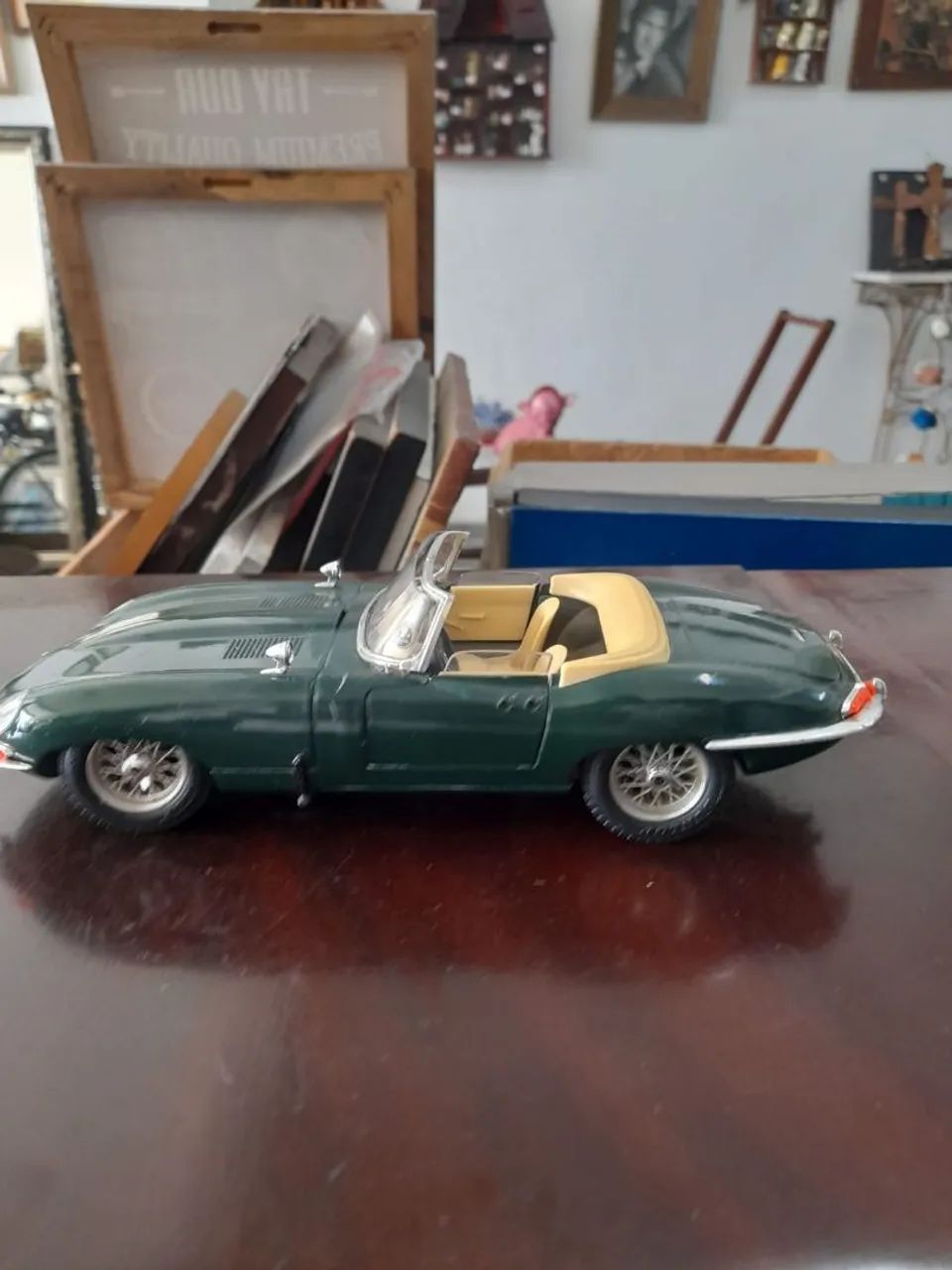 Miniatura de carro 1:18 Jaguar E 1961, Burago - Foto 3