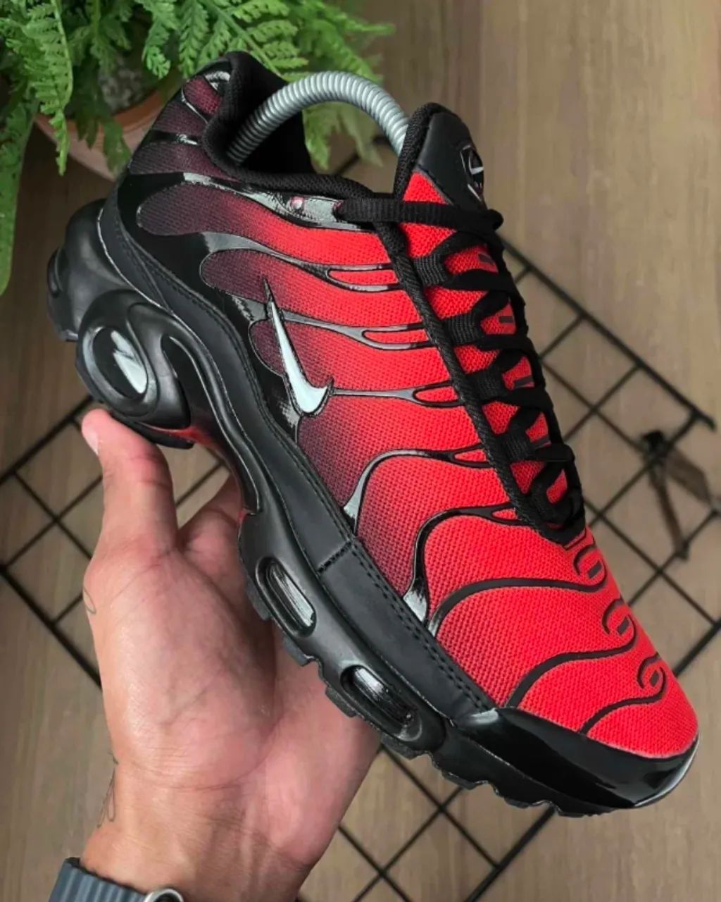 Tênis Nike Air Max TN Plus Importado Vermelho