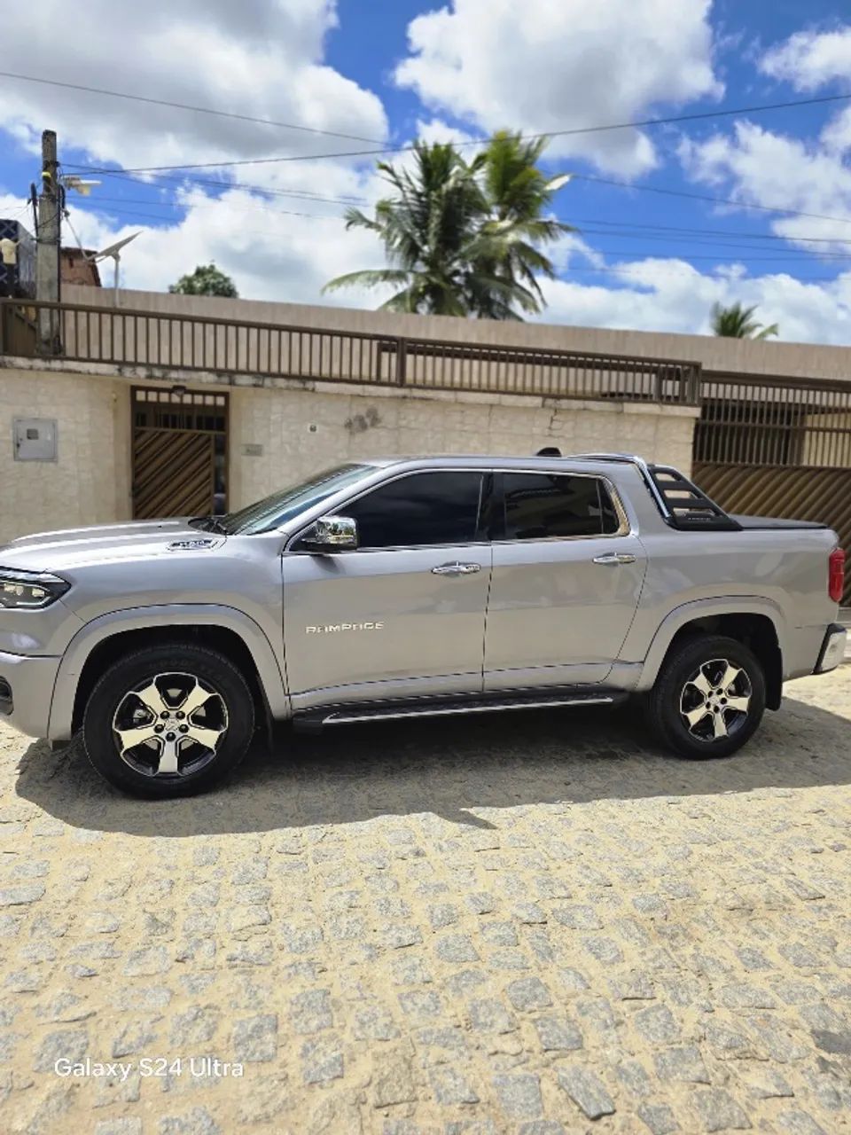 RAM rampage laramie 2024-2024 carro em estado de zero  - Foto 2