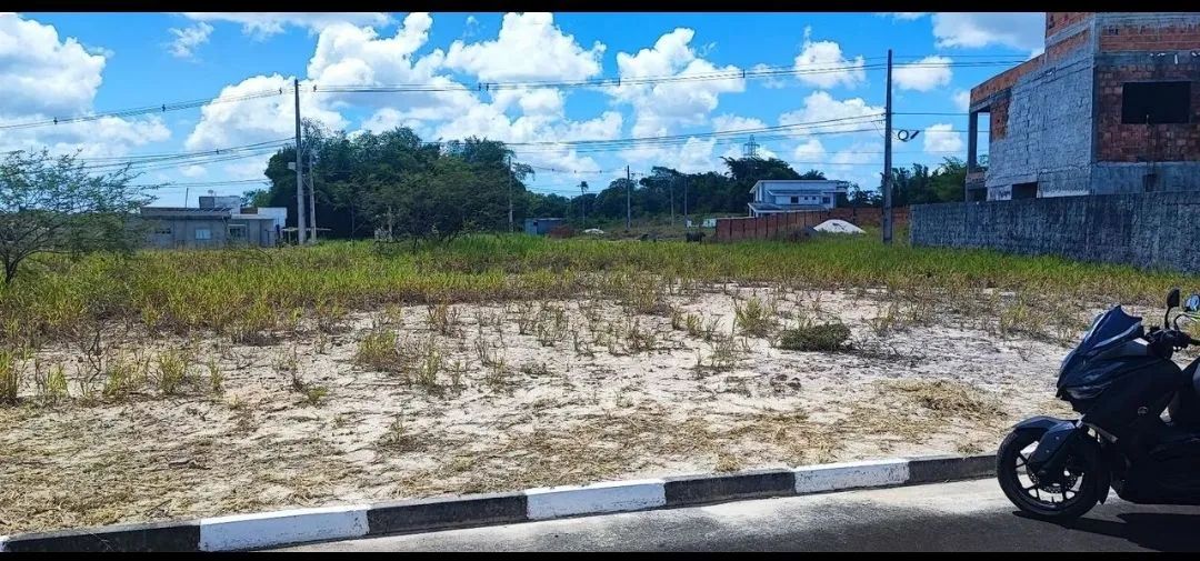 Terreno plano em condomínio fazenda real Simões Filho