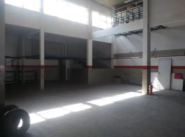 Alugo Lojão com 2 andares - 560m² - Sta Lucia - Vitória
