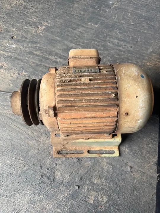 Motor trifásico - Foto 2