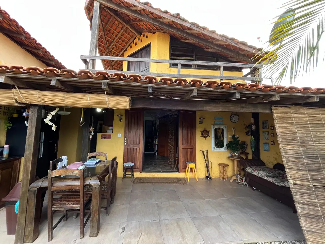 HOSTEL/POUSADA COM 4 MALOCAS, 5 SUITES, PISCINA E CHURRASQUEIRA