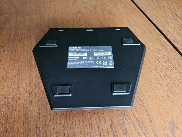 Switch Gamer L2 8 Portas Gigabit Netgear Nighthawk S8000 - Foto 4