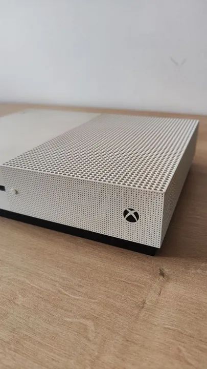 Xbox One S 1TB - Foto 3