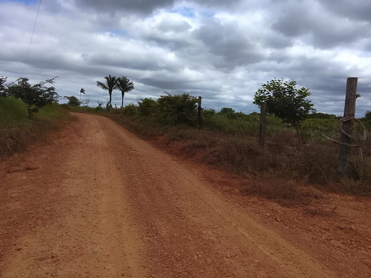 Vendo sítio às margens do rio, a 44 km de Porto Velho