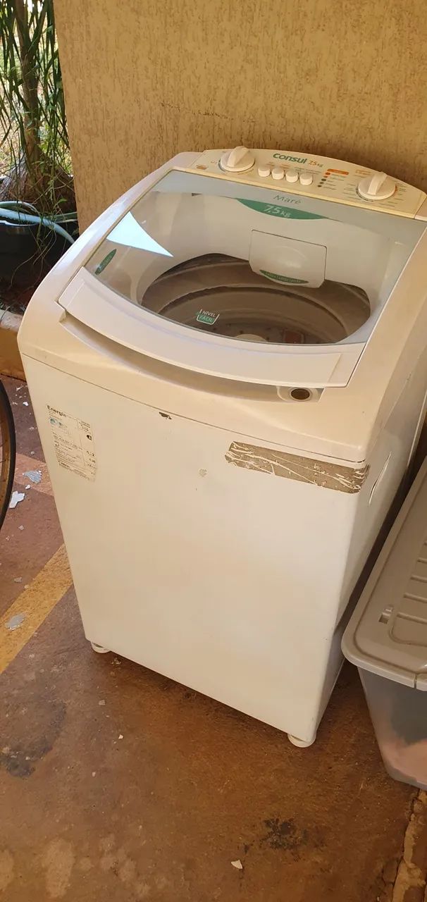 Maquina de lavar consul pra reparo ou retirar peças 